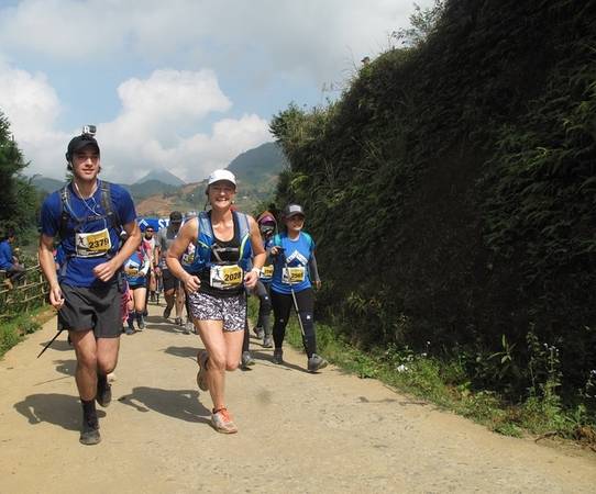 Giải marathon vượt núi 2017 (Vietnam Mountain Marathon 2017) vừa diễn ra từ ngày 22 đến 24/9 tại Sa Pa, Lào Cai. Cuộc đua thu hút tới 2.500 người tham gia từ hơn 50 quốc gia và vùng lãnh thổ trên thế giới. Đây là con số kỷ lục tính từ lần đầu tiên VMM được tổ chức hồi 2013.