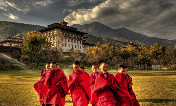 Ở Bhutan, hạnh phúc là thước đo cuộc sống - Ảnh: bhutancanada