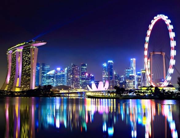 Singapore: Dù không rộng, đảo quốc sư tử vẫn thu hút với những danh thắng tuyệt đẹp, những công trình kiến trúc độc đáo, những địa danh mang đậm tính văn hóa, lịch sử như Chinatown, Little India... Ảnh: 100resilientcities.
