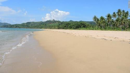 Nacpan Beach là bãi biển thứ hai của châu Á lọt vào top 10. Nó nằm ở El Nido, Philippines.