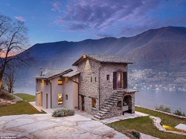 Biệt thự Torno, hồ Como, Italy: Biệt thự này là sự pha trộn hoàn hảo giữa cổ điển và hiện đại, nhìn ra hồ Como - một trong những khung cảnh nổi tiếng nhất thế giới.