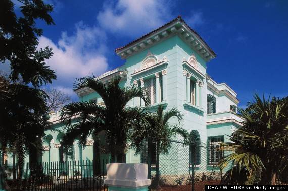 Neo-colonial style building in Miramar district
