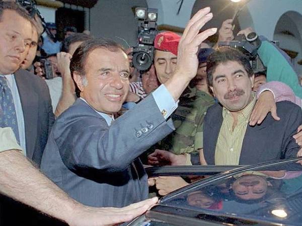 Đừng bao giờ nhắc tên cựu thủ tướng Carlos Menem ở Argentina. Nhiệm kỳ của ông tồi tệ đến mức giờ người ta tin rằng nhắc tên ông cũng đủ để đem lại xui rủi.