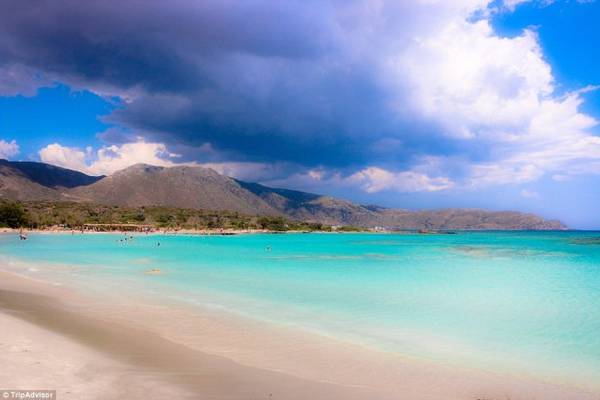 9. Bãi biển Elafonissi, Elafonissi, Crete, Hi Lạp - Ảnh: TripAdvisor