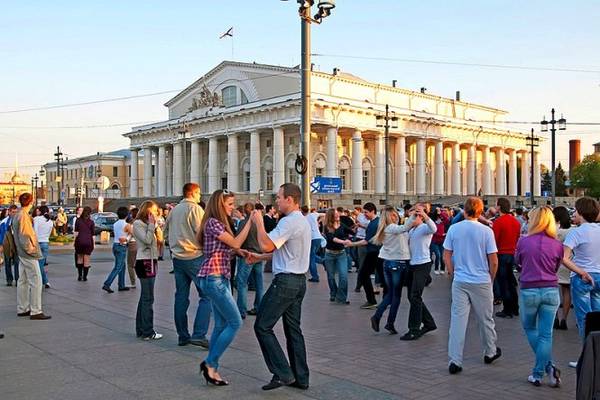 Vui cùng âm nhạc trong lễ hội Những đêm trắng ở St Petersburg - Ảnh: wp