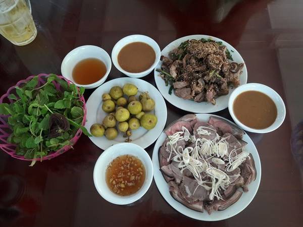  Đặc sản thịt dê Ninh Bình.