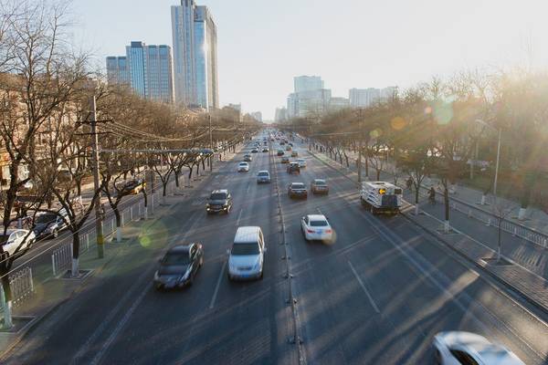 Đường phố Bắc Kinh trong nắng sớm.