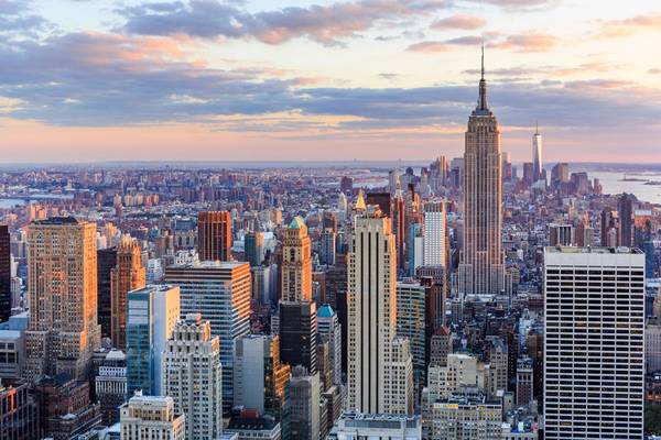 9. New York, Mỹ: Với tòa nhà Empire State, quảng tường Thời Đại, tượng nữ thần Tự Do và vô vàn các điểm tham quan ấn tượng, thành phố New York là một trung tâm toàn cầu của văn hóa, nghệ thuật, thời trang và tài chính. Tới đây, du khách sẽ không có một giây phút buồn chán nào. Ảnh: Newyorker.