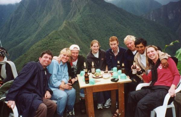 Họ là những người đã gặp nhau trong chuyến du lịch đi bộ đường dài ở tàn tích Machu Picchu.
