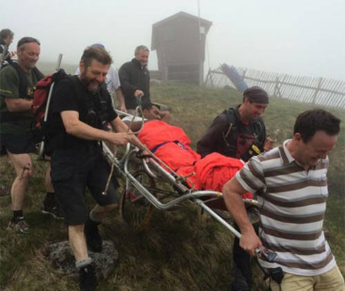 Một người đàn ông đã bị chấn thương ở mắt cá chân khi đi... tông leo núi ở Scotland