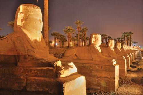 Hàng tượng nhân sư ở Luxor