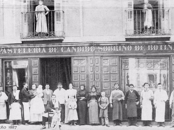 Nhà hàng ban đầu có tên gọi Casa Botín, sau đó cháu trai ông thừa kế đổi tên thành “Sobrino de Botín” (Cháu trai của Botin). Tuy nhiên hiện tại nhà hàng thuộc sở hữu của gia đình Gonzalez. Ảnh: Business Insider.