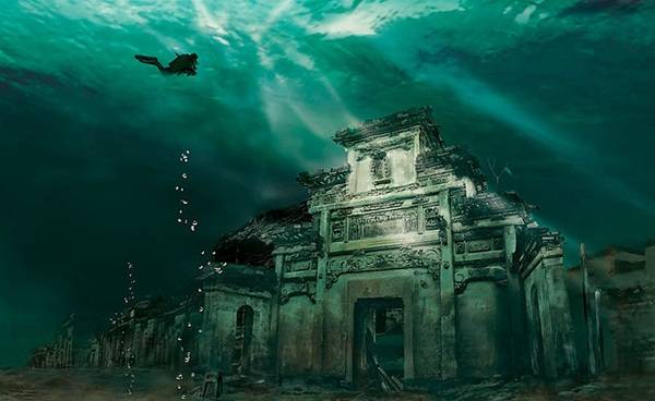 <strong>Thành phố dưới nước Shicheng </strong>nổi tiếng ở Trung Quốc bởi đã tồn tại hơn 1.300 năm dưới mặt nước. Đến nay, thành phố này vẫn giữ được nguyên vẻ đẹp cổ kính nhờ đắm chìm dưới dòng nước lạnh.