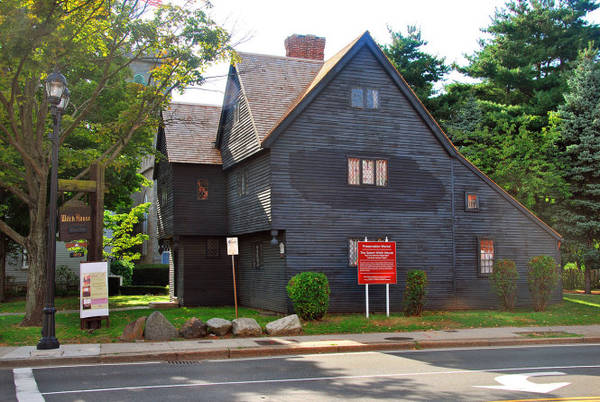 The Witch House, ngôi nhà của một trong những quan tòa trong vụ án phù thủy đẫm máu người vô tội ở Salem - Ảnh: wiki