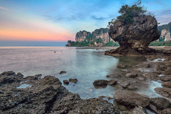 Phong cảnh hoang sơ hút hồn du khách của Krabi. Ảnh: Helminadia Ranford