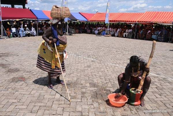 Homowo, Ghana: Lễ Homowo trước đây được tổ chức để đánh dấu điểm kết thúc của một thời kỳ đói kém của người Ga, với súp hạt dẻ, cá và món Kpokoi truyền thống. Lễ hội diễn ra vào khoảng tháng 8, tháng 9, với những điệu nhảy, bài hát truyền thống, cùng màn biểu diễn trống ấn tượng. Ảnh: ​News.