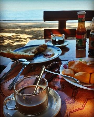 Bữa sáng đơn giản ở Koh Tonsay. (Ảnh: Instagram)