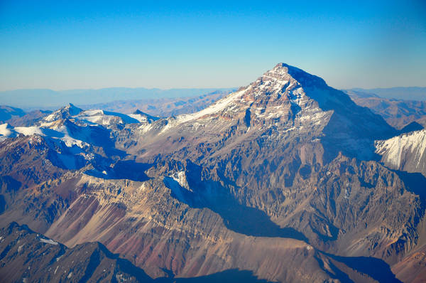 Aconcagua - ngọn núi cao nhất khu vực Nam Mỹ.