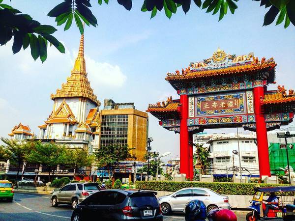 Chùa Phật Vàng nằm ngay khu trung tâm Chinatown, Bangkok. Ảnh: iminany