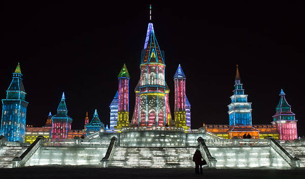 Lễ hội Băng đăng Quốc tế Cáp Nhĩ Tân là một trong bốn lễ hội băng tuyết lớn nhất thế giới.