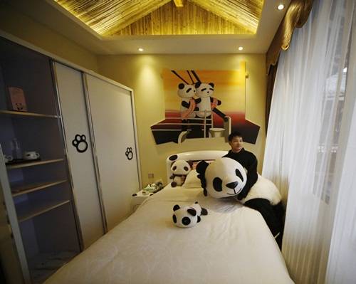 CHINA-LIFESTYLE-PANDA-HOTEL-ivivu