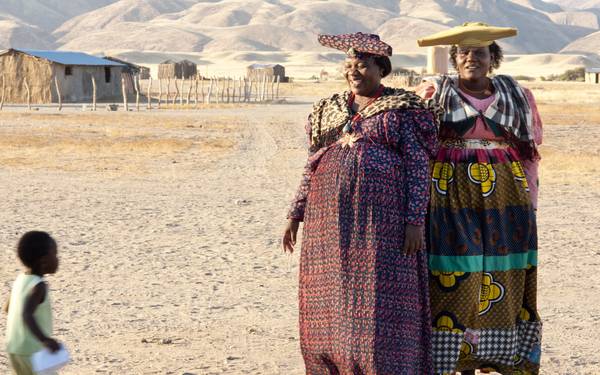 Với trang phục đẹp mắt của mình, người Herero được xem là bộ tộc có phong cách ăn mặc “sành điệu” nhất châu Phi. 