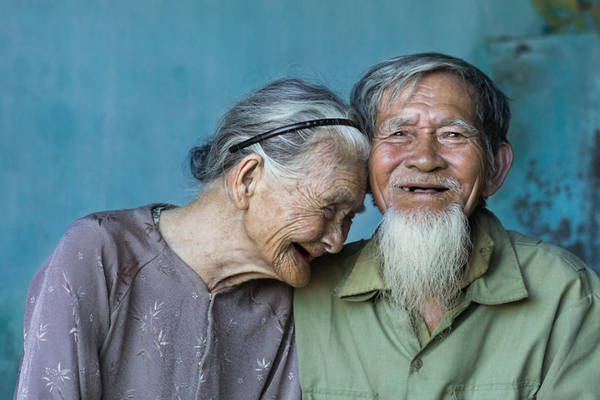 Đôi vợ chồng già ở làng rau Trà Quế.