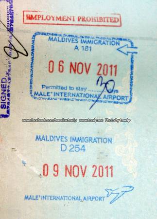 Dấu xuất nhập cảnh của Maldives. Đến Maldives bạn không cần visa.