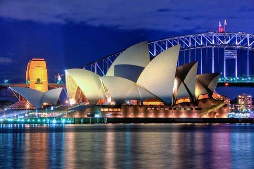 Cầu cảng Sydney, nhà hát con Sò mang tính biểu tượng, những bãi biển ngập nắng