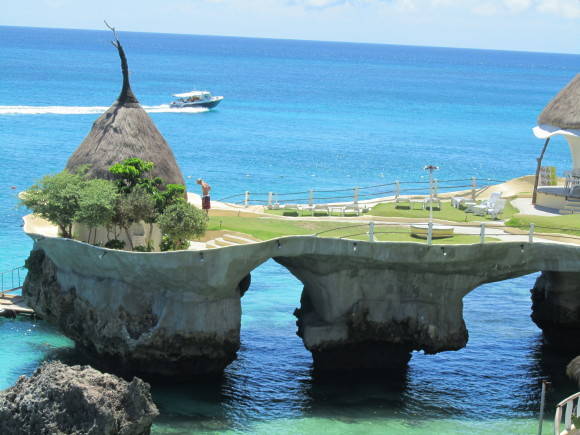 Boracay là hòn đảo nhỏ nhất nhưng đến với Boracay, chưa một khách du lịch nào cảm thấy thất vọng