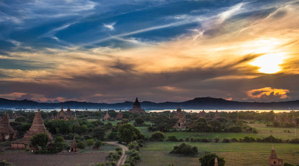 Du lich Myanmar kham pha ve dep cua thanh pho co Bagan