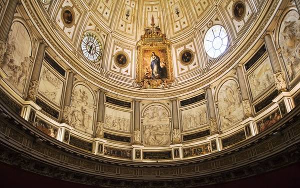 Nhà thờ chính tòa Seville, Seville, Tây Ban Nha Năm xây dựng: 1401-1538 Diện tích: 11.520 m²