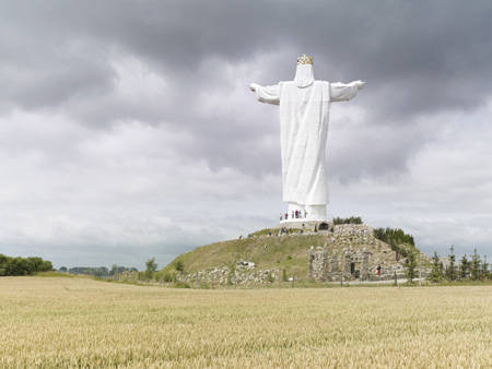 Tượng Chúa Kito cao nhất ở Ba Lan