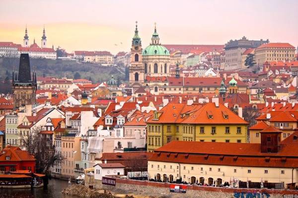Prague được mệnh danh là thành phố cổ kính nguyên vẹn nhất châu Âu. Ảnh: worldofwanderlust