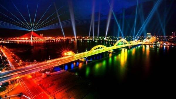 Lễ hội ánh sáng sẽ là sự kiện thu hút khách du lịch của TP Đà Nẵng. Ảnh: Zing News