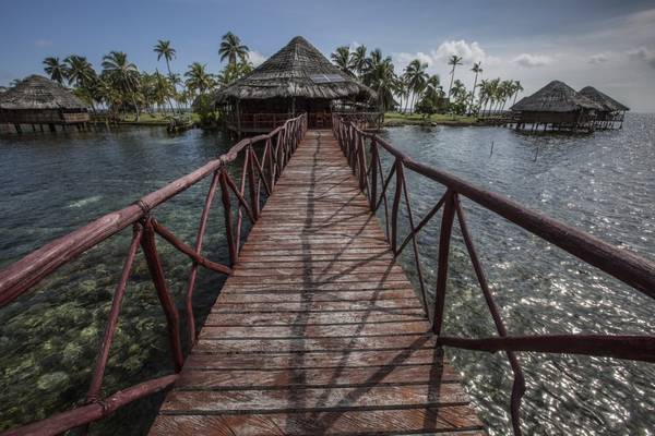 Những ngôi nhà lều xinh đẹp trên quần đảo San Blas. Ảnh: Nori Jemil