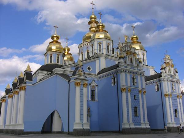 Nhà thờ Saint Michael, Ukraina.