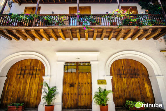 36. Cartagena, Colombia Cartagena là một thành phố nằm trên bờ biển Caribe của Colombia, một nơi nổi tiếng trong lịch sử với những nhà thám hiểm tài bà và những tên cướp biển.