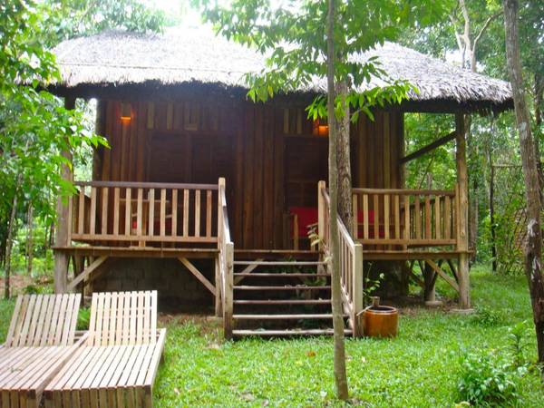 Du lich Phu Quoc - Những căn nhà gỗ ở Mango Bay được du khách rất yêu thích.