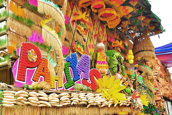 Lễ hội Pahiyas được tổ chức vào ngày 15 tháng 5 hàng năm. 