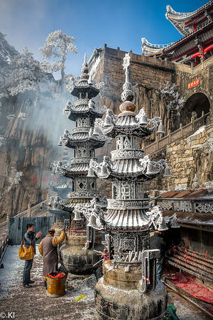 Trung Quốc là quốc gia có nhiều chùa phật giáo đẹp bậc nhất thế giới. Những ngôi chùa cũng là điểm đến hấp dẫn cho các du khách đến tham quan, vãn cảnh. 