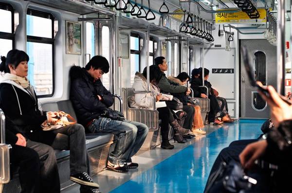 Ghế sưởi: Mùa đông ở Hàn Quốc rất lạnh, nhưng du khách sẽ không cảm nhận được điều này khi lên tàu. Tất cả các ghế ngồi đều có chức năng sưởi. Ảnh: Doo Ho Kim/Flickr.