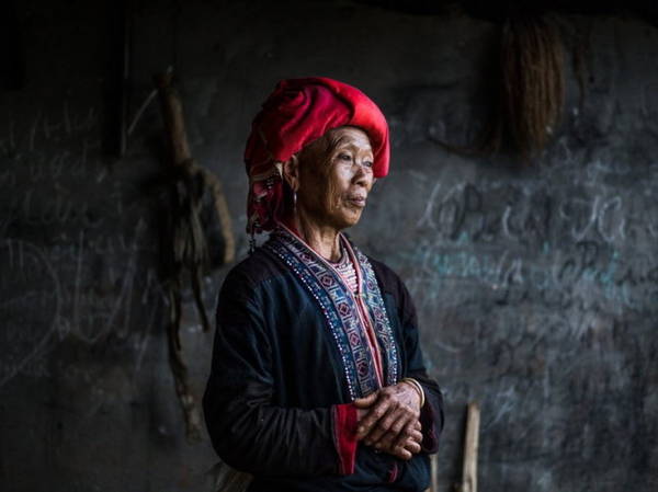 Phụ nữ Dao Đỏ ở làng Nam Toong, Sa Pa, Lào Cai - Ảnh: Réhahn