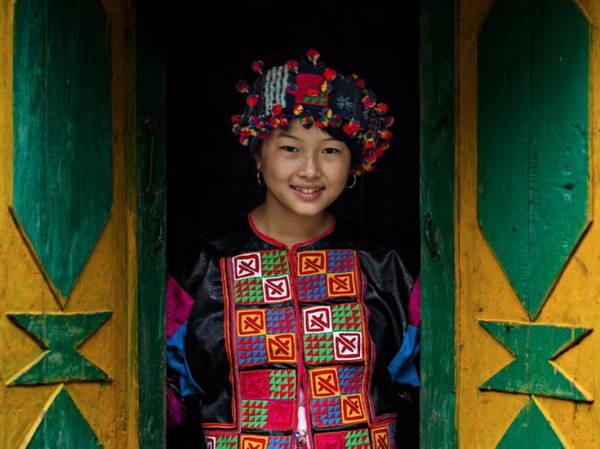 Thiếu nữ dân tộc Lô Lô, 17 tuổi ở huyện Bảo Lạc, tỉnh Cao Bằng - Ảnh: Réhahn