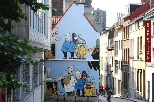 Đến với thủ đô nước Bỉ, du khách sẽ được hòa mình trong thế giới đầy màu sắc, đi giữa con đường được trang trí bằng các bức tranh tường sống động. Ảnh: infinitelegroom.com