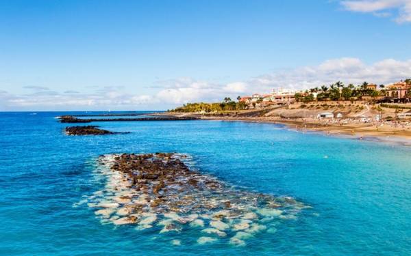 Danh sách 10 điểm đến kết thúc với cái tên Tenerife - một trong những hòn đảo nổi tiếng nhất của Tây Ban Nha.