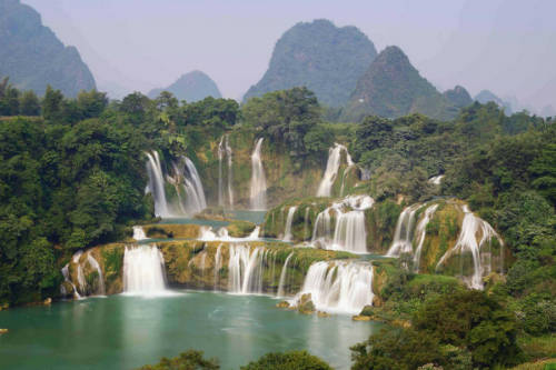 Vùng xa xôi và hẻo lánh ở miền Bắc Việt Nam như Cao Bằng sẽ là điểm đến trekking tuyệt vời