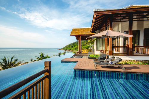 Việc tiếp tục được vinh danh tại giải thưởng danh giá nhất trong ngành công nghiệp du lịch toàn cầu năm 2015 của InterContinental Danang Sun Peninsula Resort đã góp phần quảng bá mạnh mẽ du lịch Việt Nam ra thế giới.