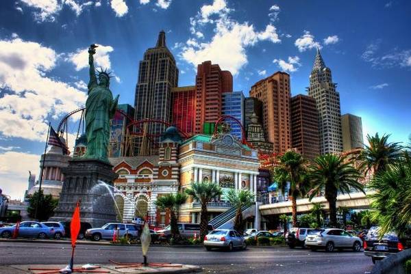 Đến Las Vegas ngoài sòng bạc, mua sắm, giải trí là cả thế giới kỳ quan kiến trúc.