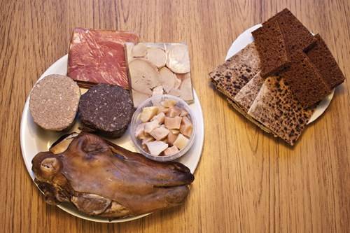 Đầu cừu, dồi và các món từ nội tạng cừu – món ăn truyền thống ở Iceland